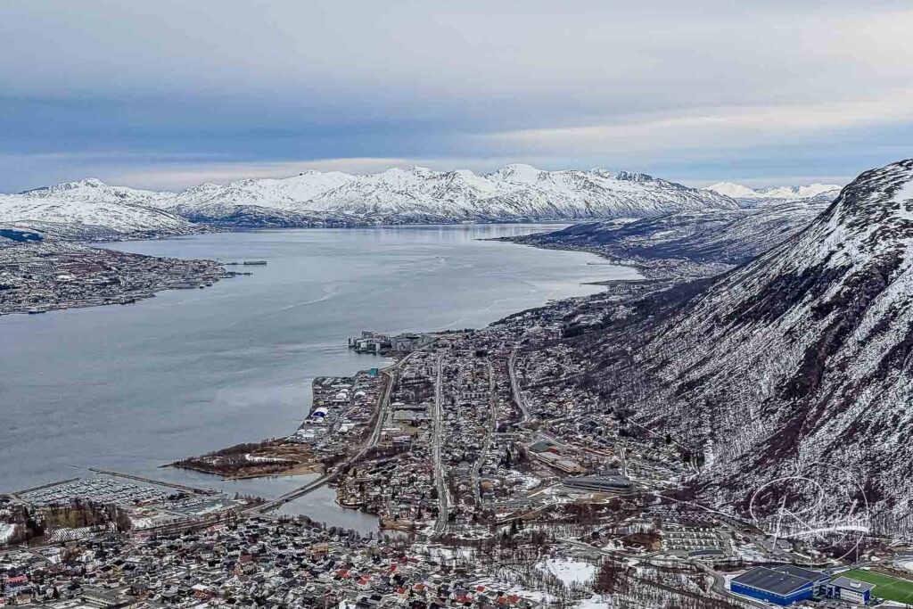 Blick über den Fjord in Nordnorwegen – hier entstand die Idee zum Kreuzfahrtbrot