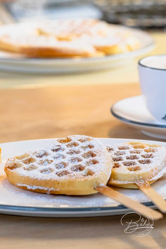 Waffeln ohne Milch – Knusprige Waffeln – einfaches Rezept