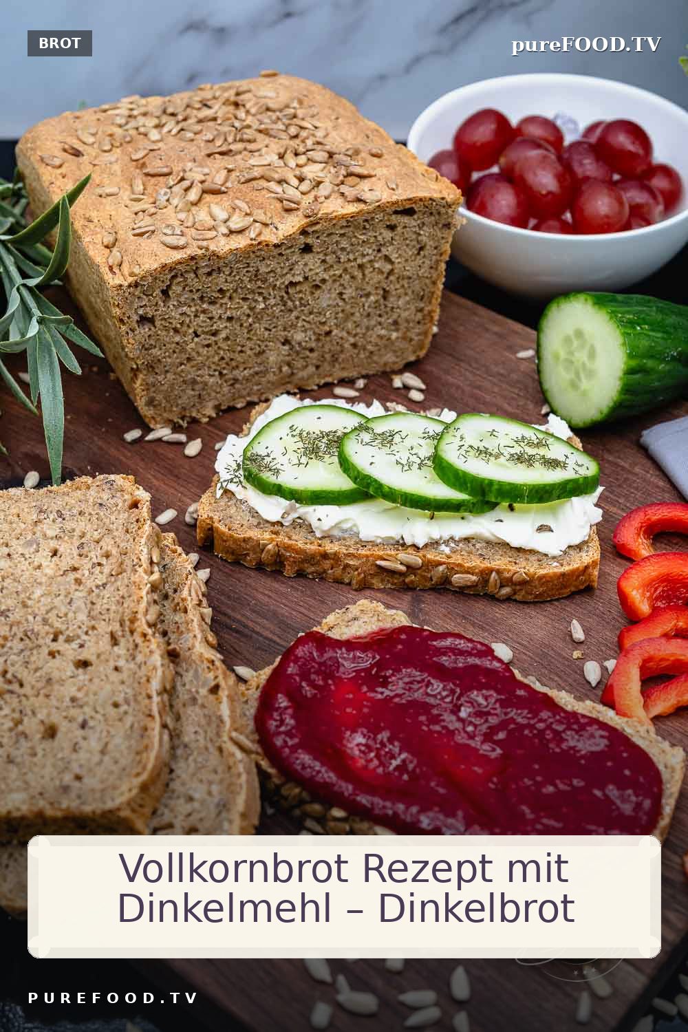 Einfaches und leckeres dunkles Vollkornbrot Rezept mit Dinkelmehl und Dinkelvollkornmehl. Dunkles Brot einfach schnell selber backen mit einfachen Zutaten, die man beliebig etwas abändern und variieren kann. Gesund und lecker mit vielen Nährstoffen und leckerem Geschmack einfach schnell selbst gebacken.