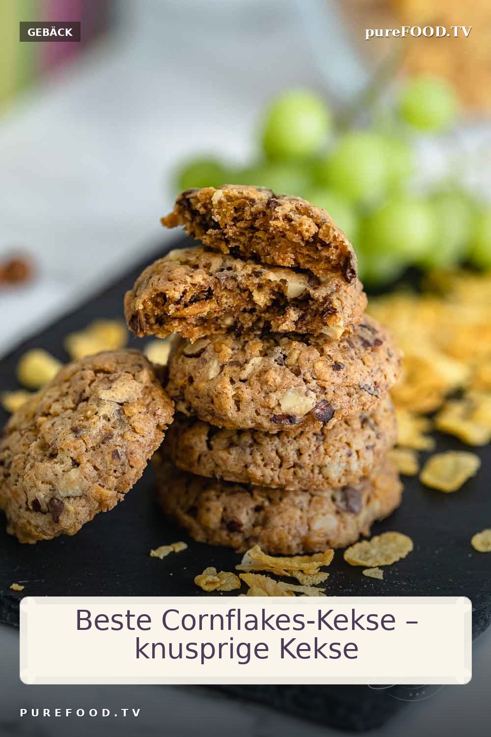 Unser beliebtes Rezept für knusprige Kekse mit Cornflakes, Schokolade und Nüssen für jede Jahreszeit. Der perfekte Crunch mit softem Kern in jedem dieser Knusper-Kekse. Cornflakes-Kekse, die immer schmecken und zu jeder Jahreszeit passen. Natürlich kann man auch immer etwas Zimt beimischen.