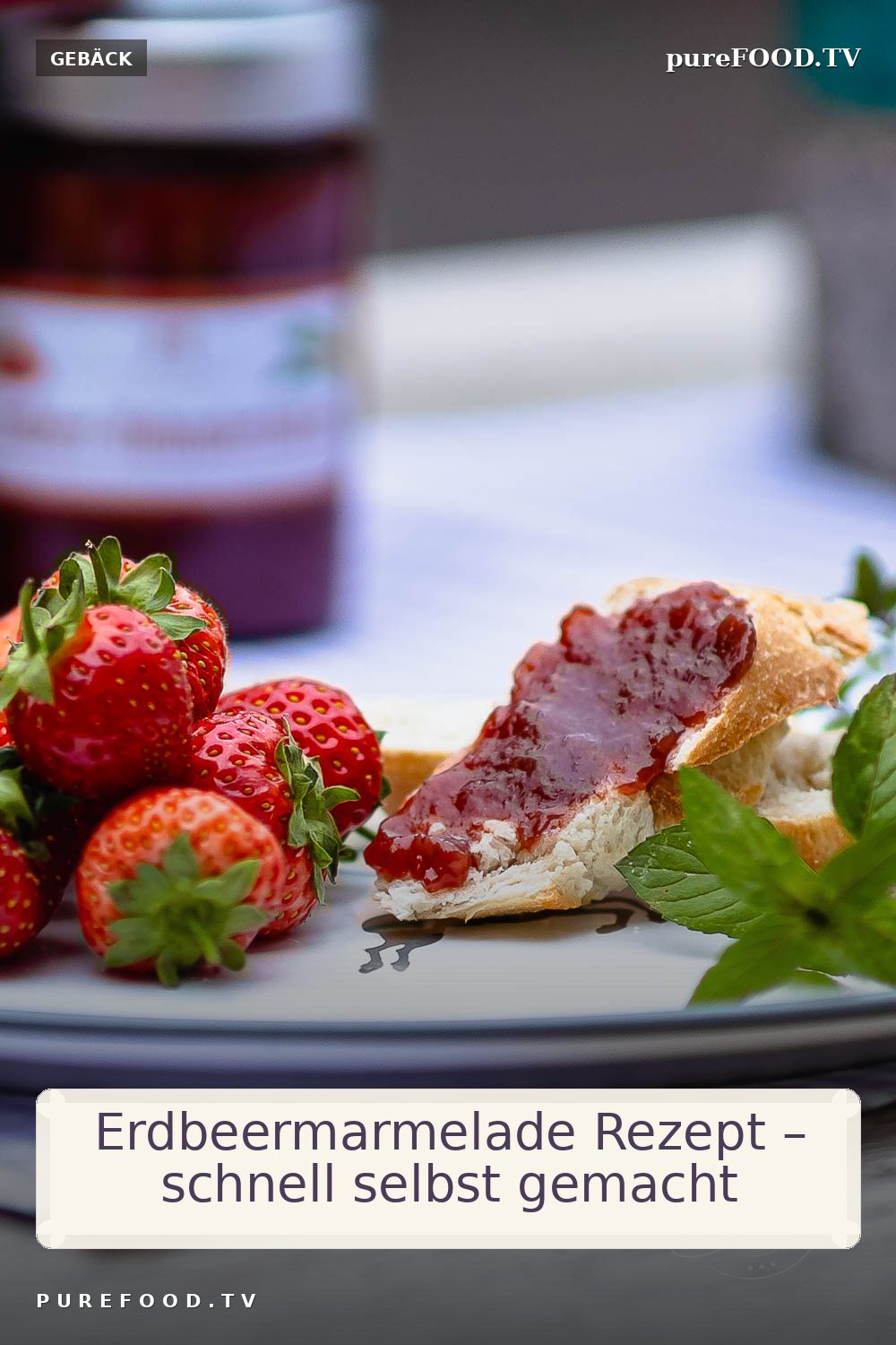 Schnell und einfache Erdbeermarmelade zum selber machen und selber kochen. Marmelade selbst herstellen aus frischen Zutaten als Brotbelag.