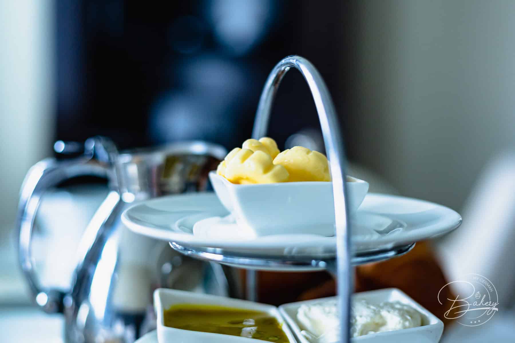 Inroom-Dining im Hotel Atlantic Kempinski Hamburg - Frühstück & Dinner - Inroom-Dining im Luxushotel Kempinski Hotel Atlantic in Hamburg. Ein Blick auf die Alster, ein schönes Frühstück, ein tolles Abendessen - Erfahrungen
