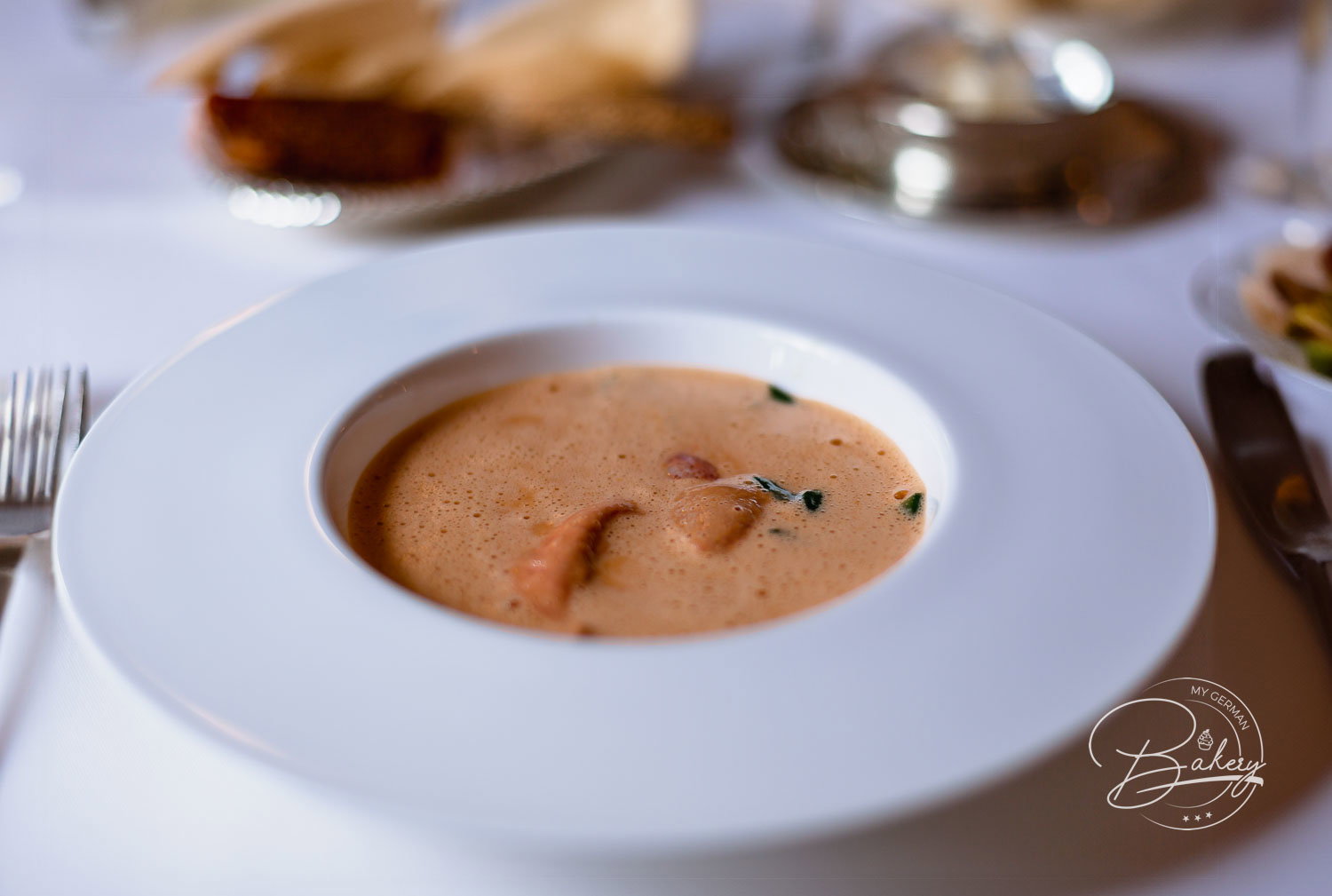 Lobster soup recipe - Best soup in Hamburg with tradition since 1909 - instructions simple recipe for lobster soup - always succeeds - a recipe over decades not public, VIPs love this lobster soup from Hamburg - Restaurant Atlantic Hamburg - Fine Dining Experience - Foodblog