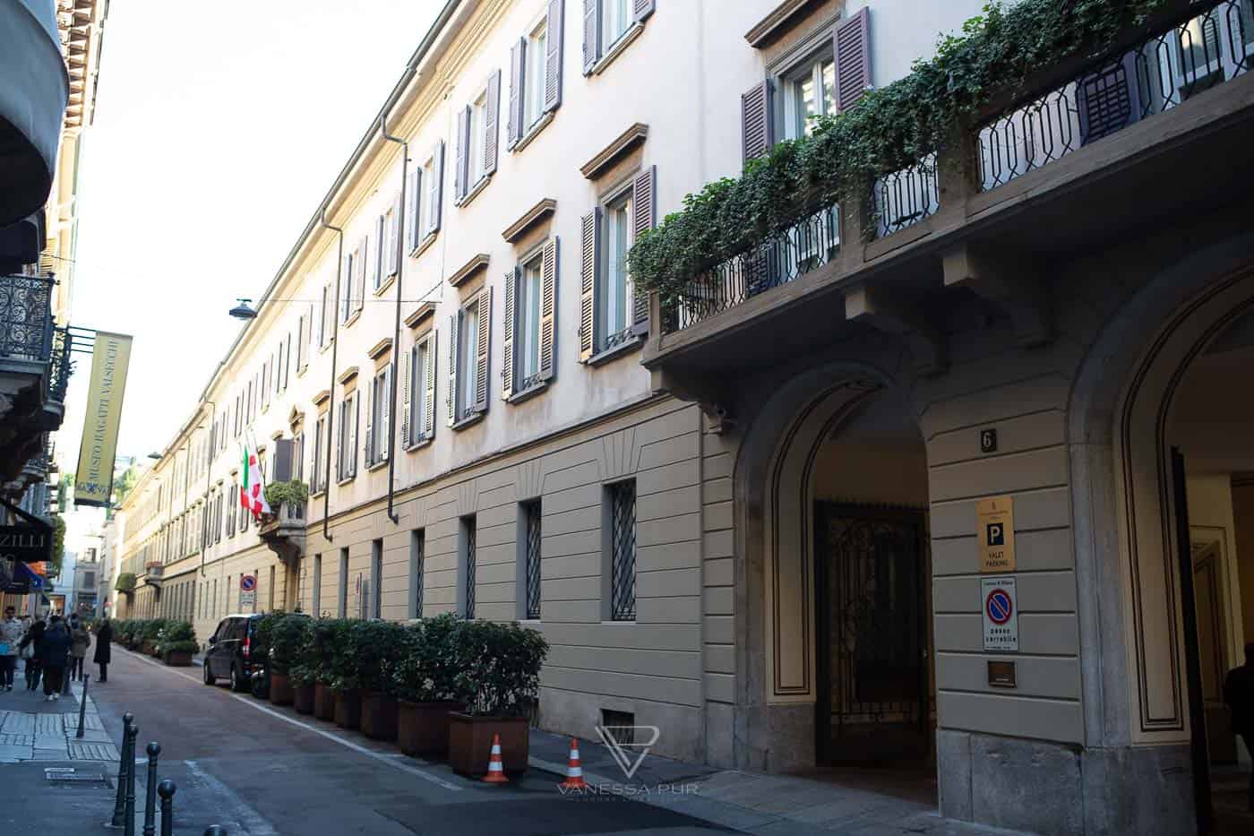 Four Seasons Hotel Mailand - Erfahrung & Eindruck - Eindruck vom Luxushotel Four Seasons Hotel Mailand in der Via Gesù in Milan. Mitten in der Innenstadt mit Luxus-Wellness, Bar und Shopping.