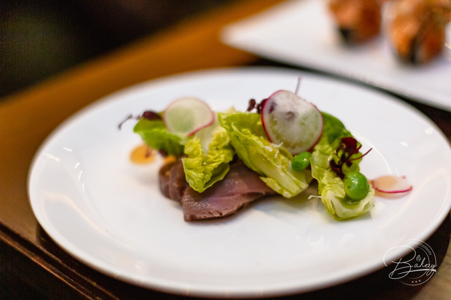 Sra Bua by Tim Raue - Restaurant Adlon Berlin - Abendessen am Brandenburger Tor, im Restaurant Sra Bua by Tim Raue. Hotel Adlon Berlin, thailändische Küche, Ruam Gan, geteiltes Menü mit Asiatischer Küche